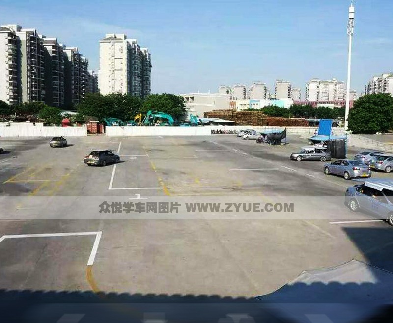 福州市邦盛驾校训练场地