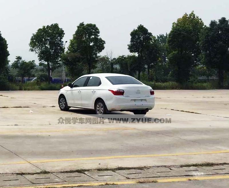 方胜驾校教练车