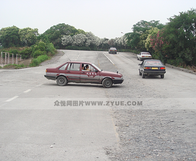 上海凤溪基地模拟起步上坡