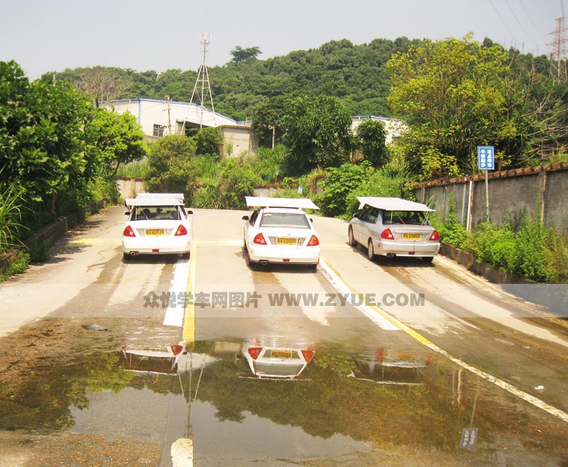 顺程驾校上坡路场地