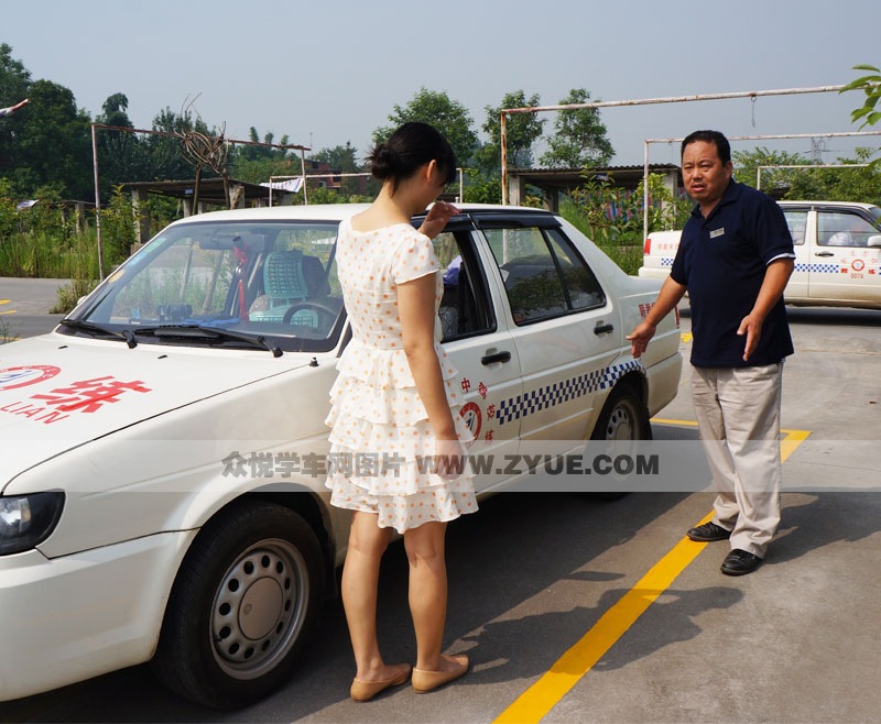 市振中驾校倒车入库教学(六)