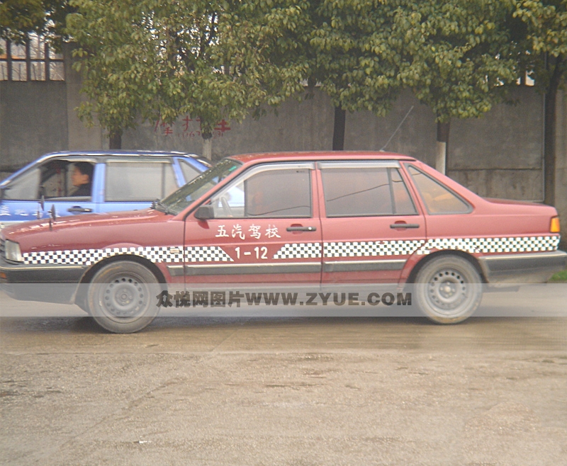 五汽驾校学员训练车