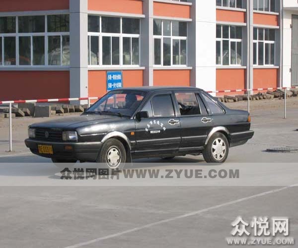 宜通驾校教练车3