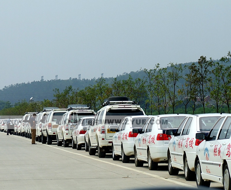 胜威驾校桑塔纳教练车